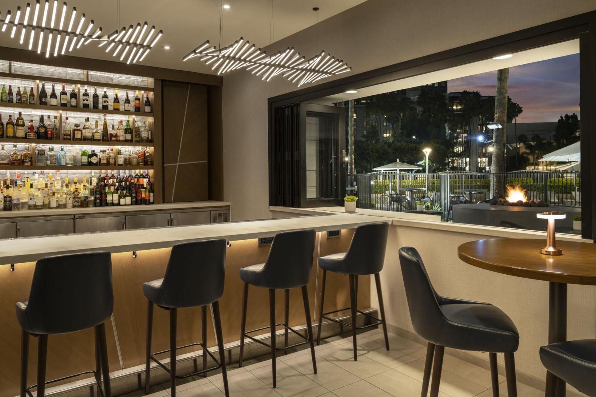 Costa Mesa Marriott Hotel Екстериор снимка