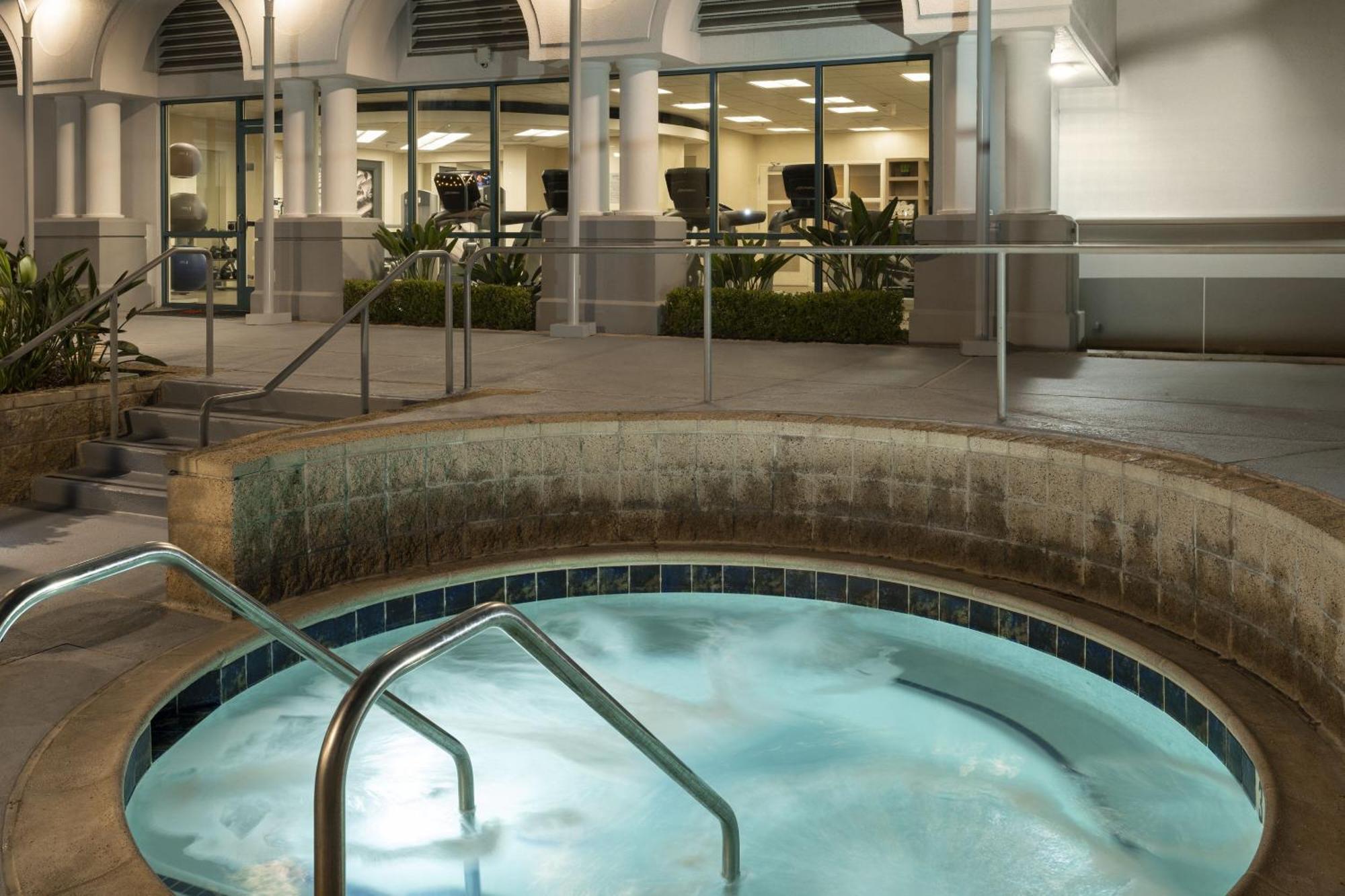 Costa Mesa Marriott Hotel Екстериор снимка