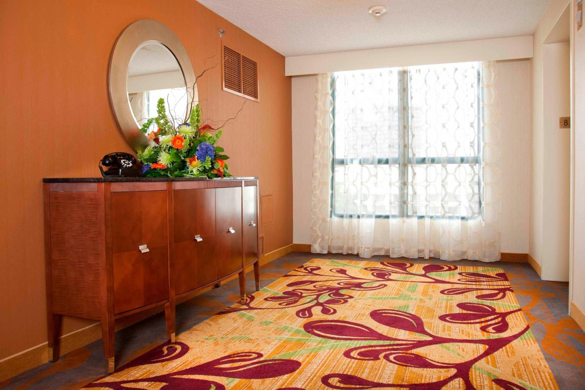 Costa Mesa Marriott Hotel Екстериор снимка